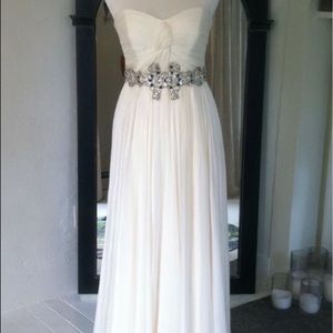 Jenny Packham “Lucetta” Ivory Wedding Dress